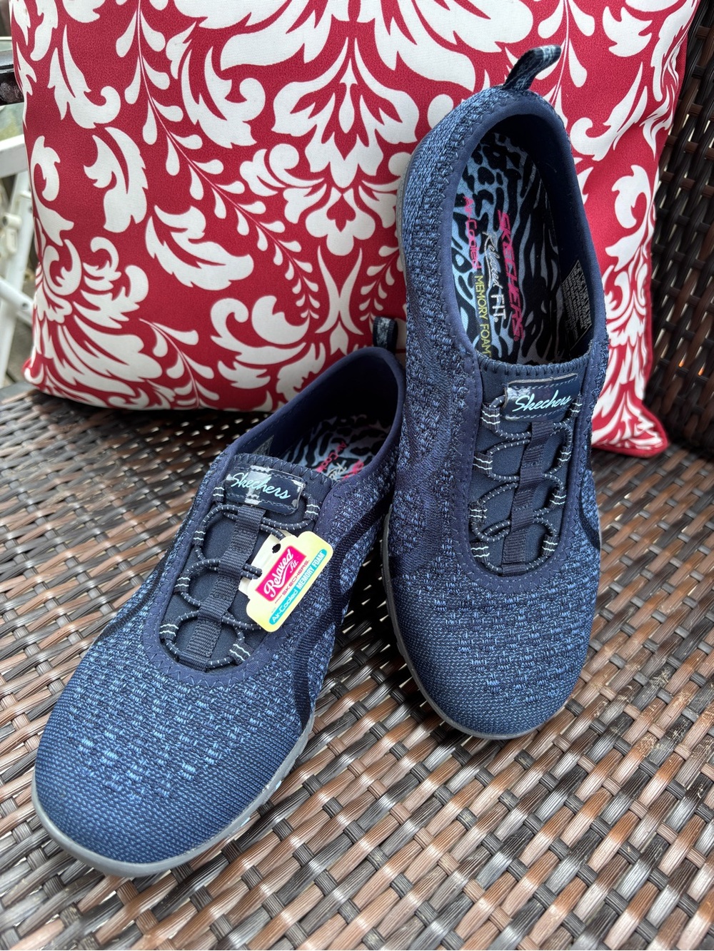 Skechers Women's Breathe Easy Fortune Knit Navy Slip-On Sneakers New